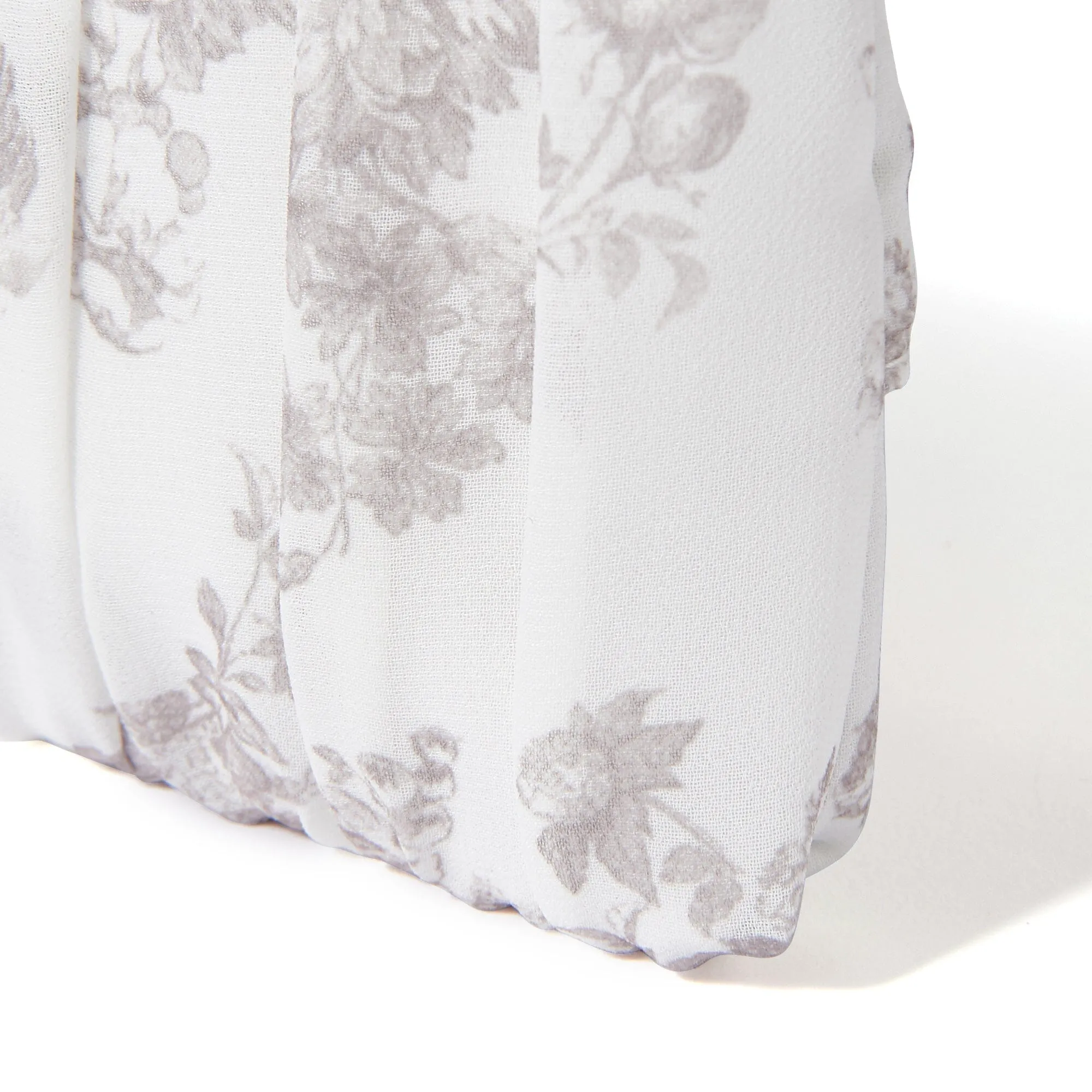 Classic Flower Tissue Pouch Beige