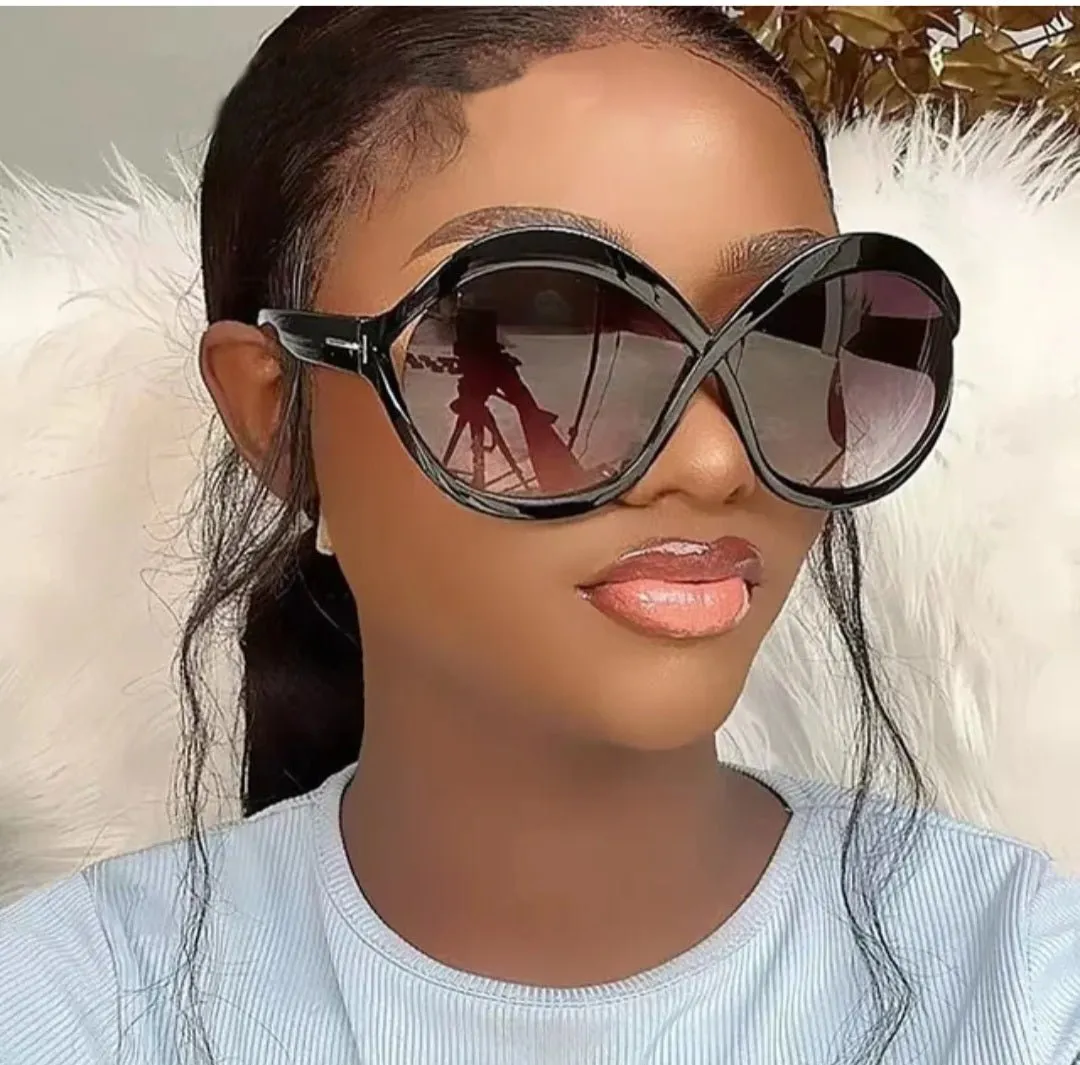 Oversized Round Sunglasses - Comfortable & Stylish Daily Wear