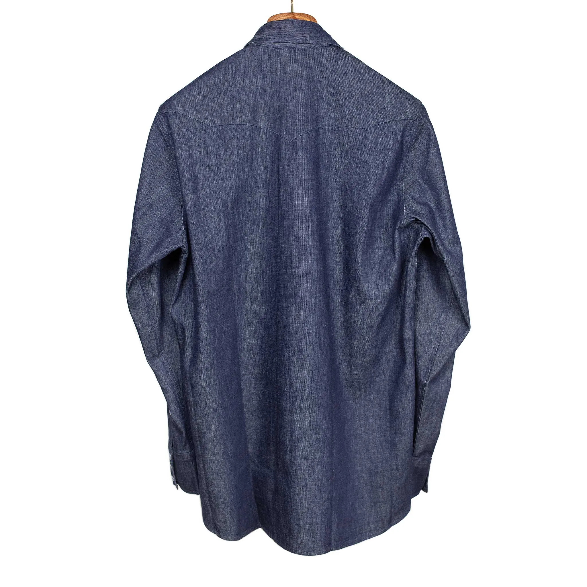 Pearlsnap Western shirt in rinsed indigo cotton denim