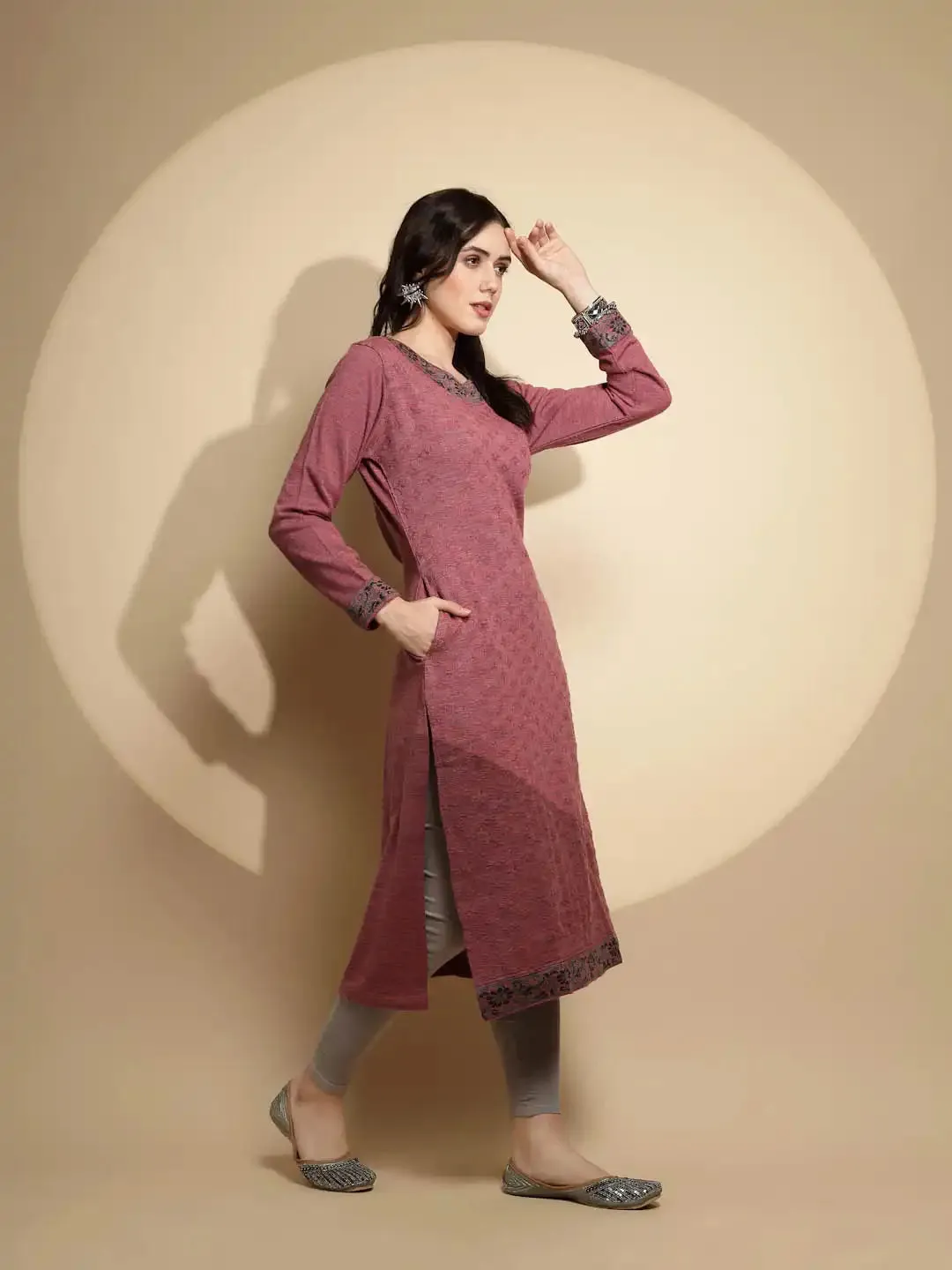 Pink Embellished Full Sleeve Crew Neck Woolen Kurta