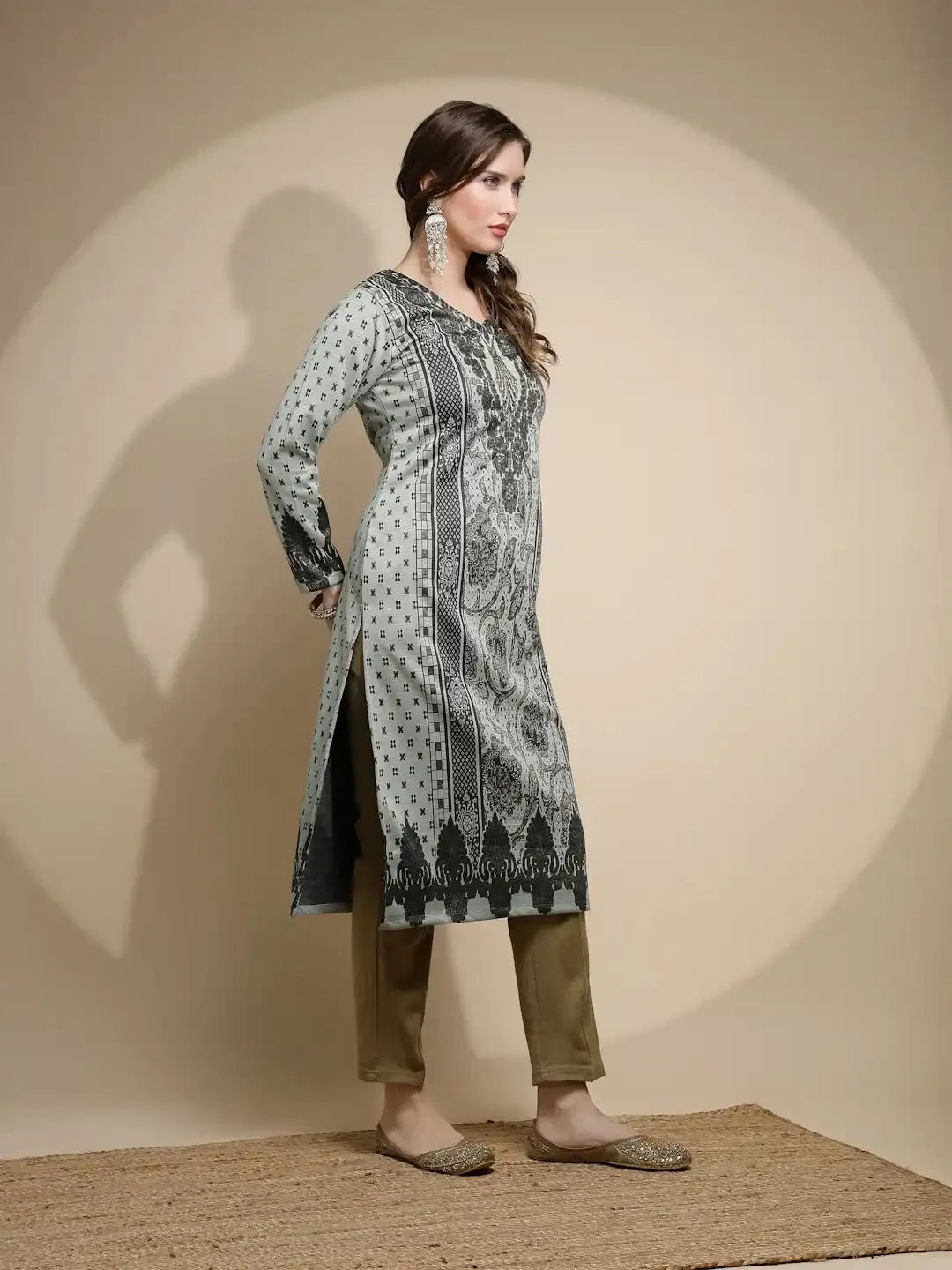 Women Light Green Printed Kurta V-Neck Woolen With Full Sleeve